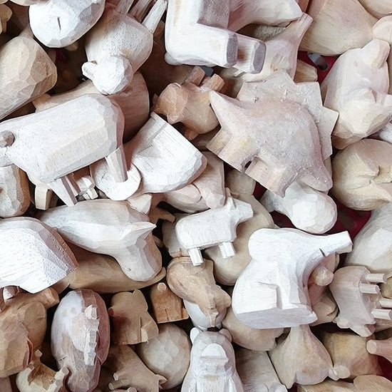 Pole Pole Wooden Animal White Whale